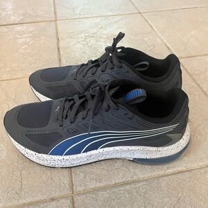 Puma Men's Gray and Blue Athletic Shoes